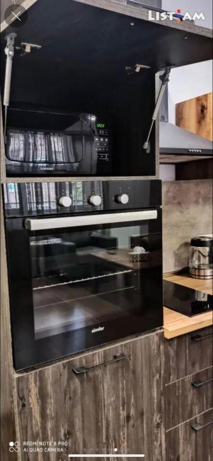 One Central Apartment Ереван Екстериор снимка