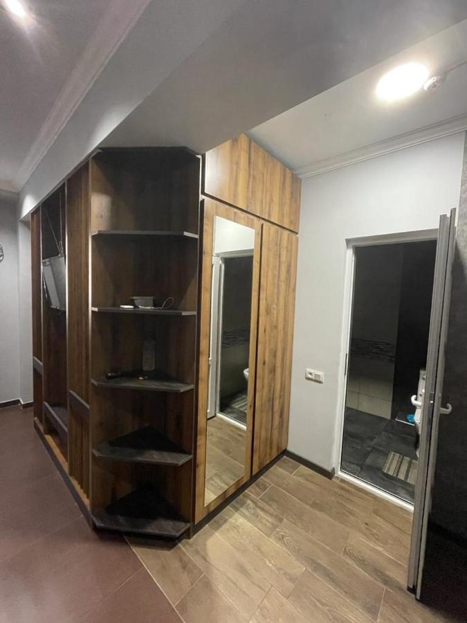 One Central Apartment Ереван Екстериор снимка